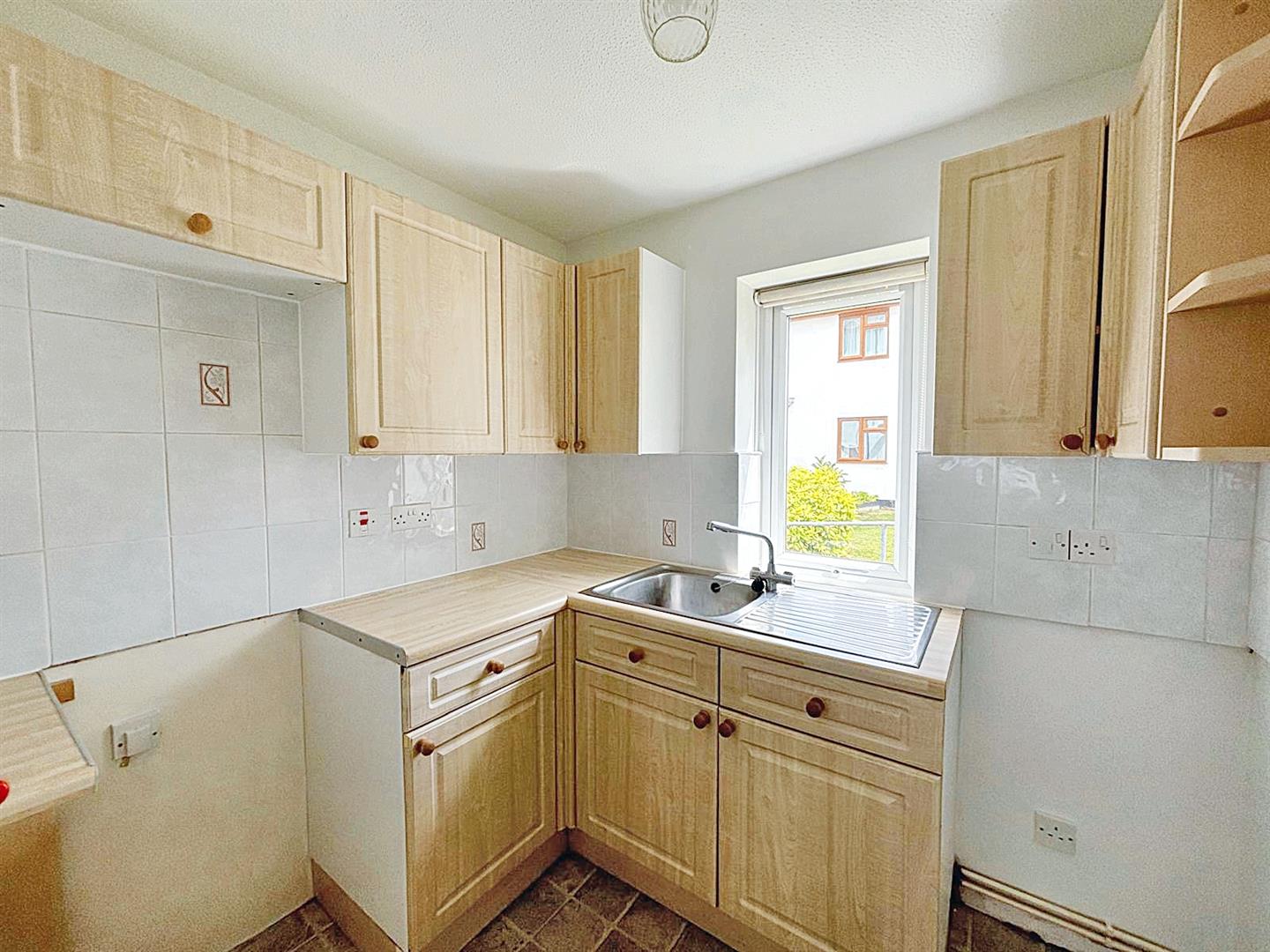 Property Details for Brodie Place, Ocklynge Road, Eastbourne Town